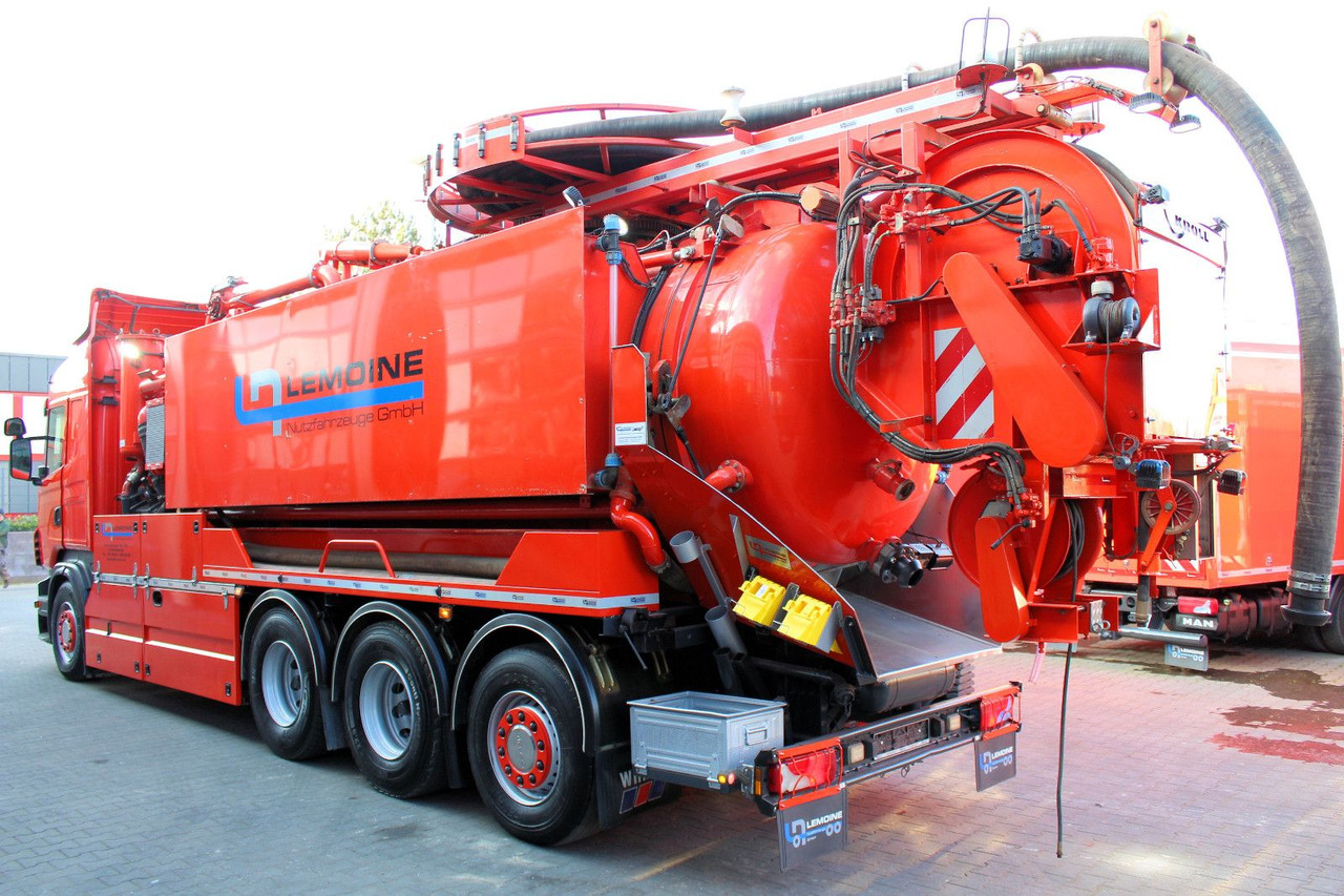 Scania R560 V8 8x4 Kroll 20m³ WRG 2x HD-Pumpe 620 Liter - Maşină pentru vidanjări: Foto 5 Scania R560 V8 8x4 Kroll 20m³ WRG 2x HD-Pumpe 620 Liter - Maşină pentru vidanjări: Foto 5