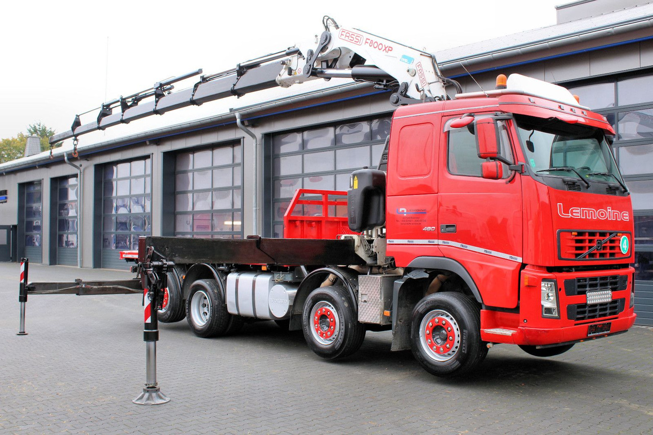 Volvo FM 480 8x2 Pritsche + FASSI F800XP Kran 6x - Camion platformă, Camion cu macara: Foto 2 Volvo FM 480 8x2 Pritsche + FASSI F800XP Kran 6x - Camion platformă, Camion cu macara: Foto 2