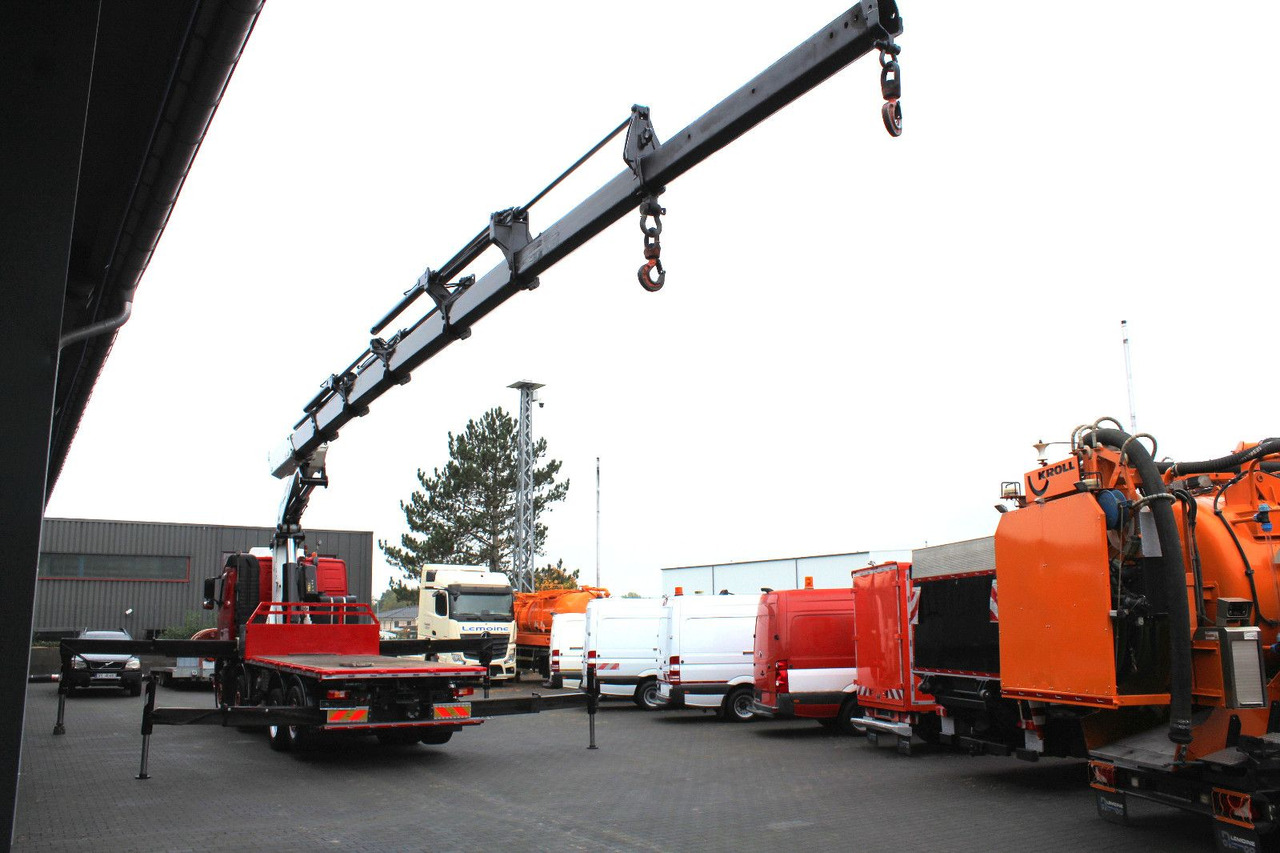 Volvo FM 480 8x2 Pritsche + FASSI F800XP Kran 6x - Camion platformă, Camion cu macara: Foto 4 Volvo FM 480 8x2 Pritsche + FASSI F800XP Kran 6x - Camion platformă, Camion cu macara: Foto 4