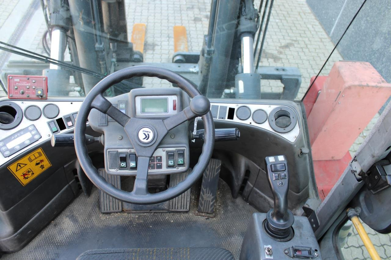 Kalmar DCE100-6 - Stivuitor diesel: Foto 4 Kalmar DCE100-6 - Stivuitor diesel: Foto 4