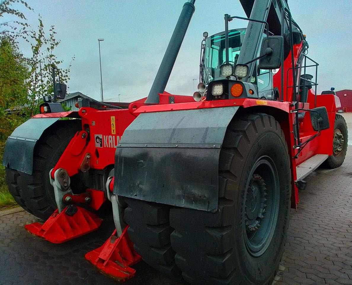 Kalmar DRG450-75C5XS - Reach stacker: Foto 2 Kalmar DRG450-75C5XS - Reach stacker: Foto 2