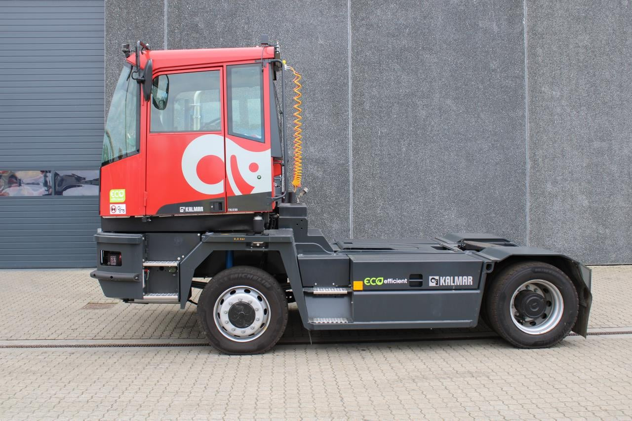 Kalmar TRL618I 4X4 - Tractor terminal: Foto 1 Kalmar TRL618I 4X4 - Tractor terminal: Foto 1