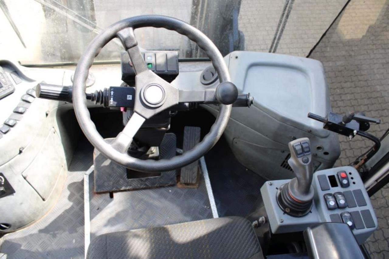 SMV SL16-900B - Stivuitor diesel: Foto 4 SMV SL16-900B - Stivuitor diesel: Foto 4