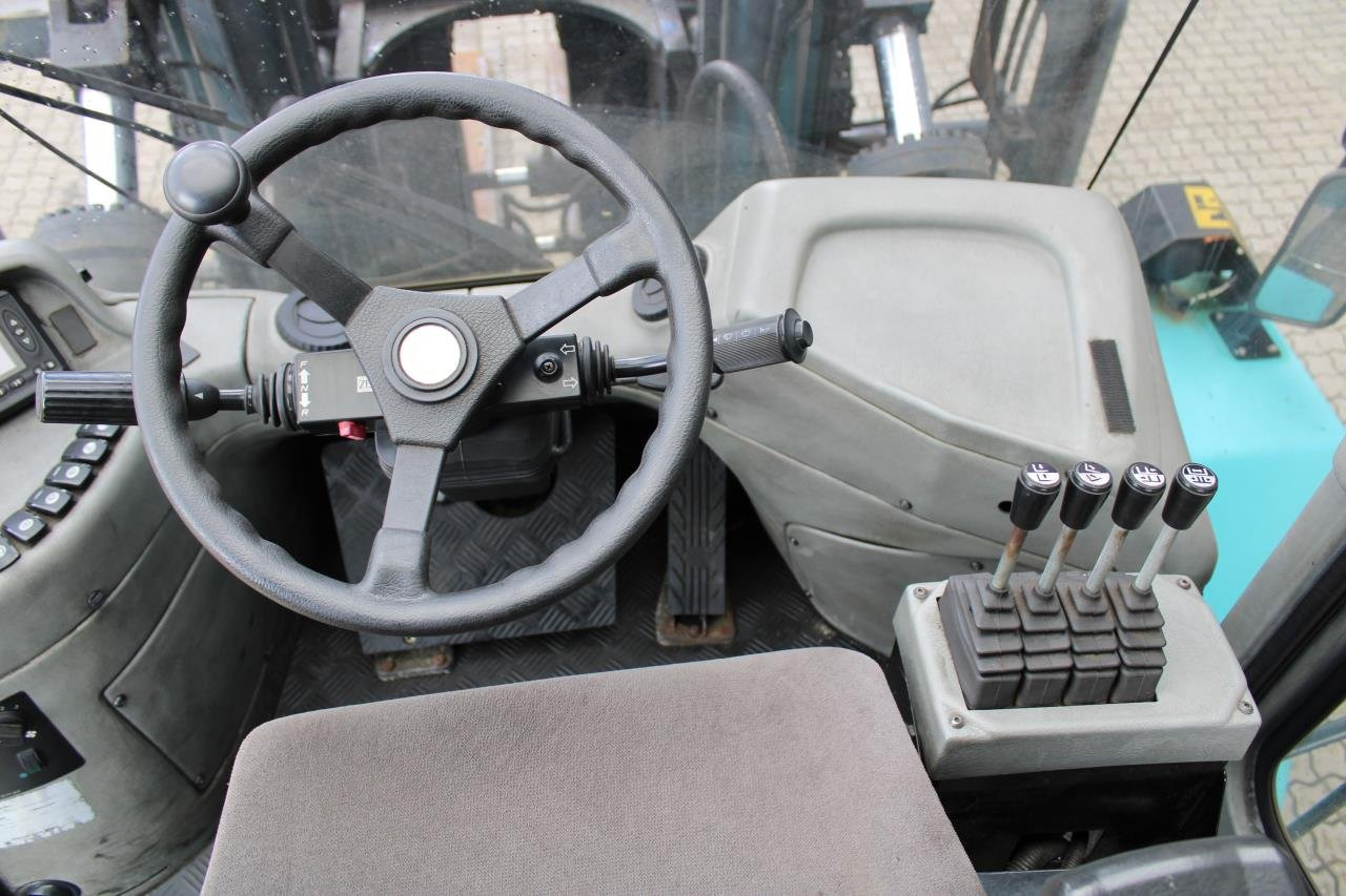 SMV SL25-1200B - Stivuitor diesel: Foto 4 SMV SL25-1200B - Stivuitor diesel: Foto 4