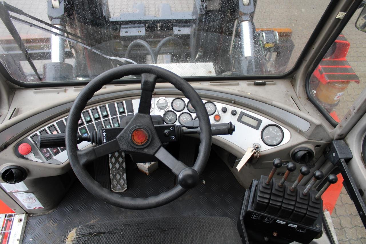 SveTruck 15120-35 - Stivuitor diesel: Foto 4 SveTruck 15120-35 - Stivuitor diesel: Foto 4