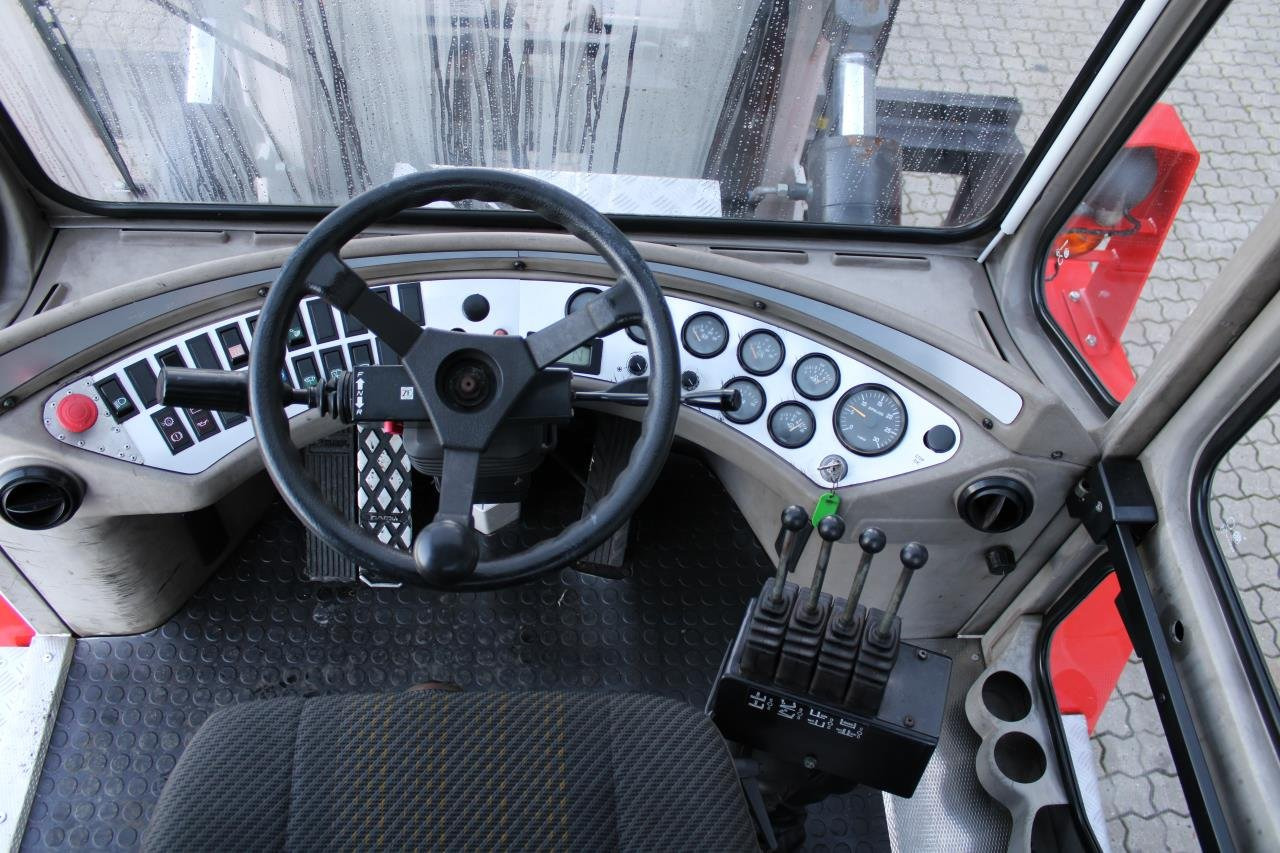 SveTruck 16120-38 - Stivuitor diesel: Foto 4 SveTruck 16120-38 - Stivuitor diesel: Foto 4