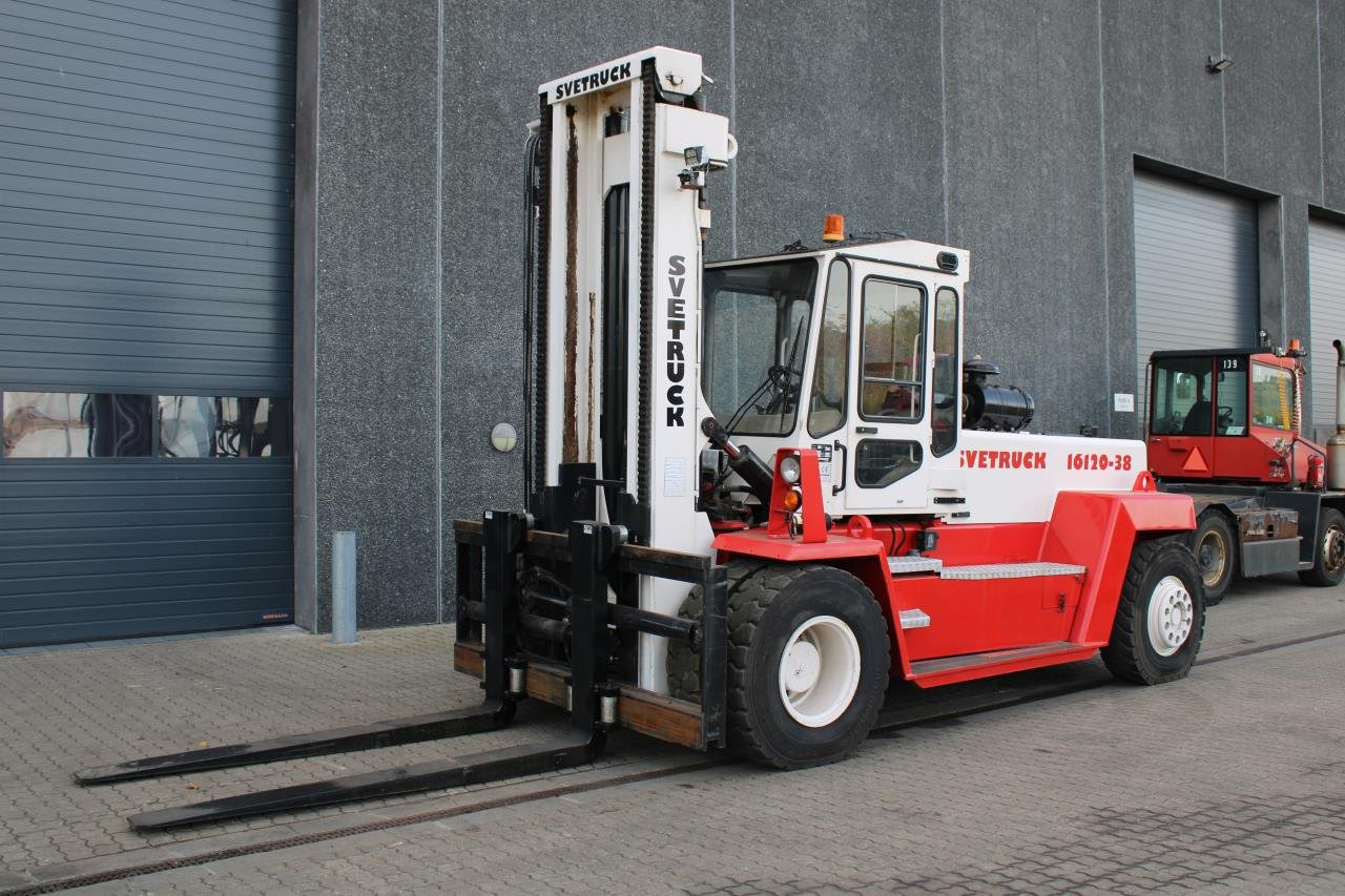 SveTruck 16120-38 - Stivuitor diesel: Foto 2 SveTruck 16120-38 - Stivuitor diesel: Foto 2