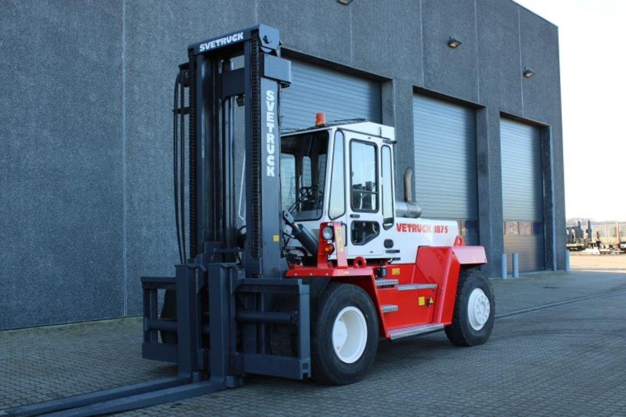 SveTruck 1875-33 - Stivuitor diesel: Foto 2 SveTruck 1875-33 - Stivuitor diesel: Foto 2