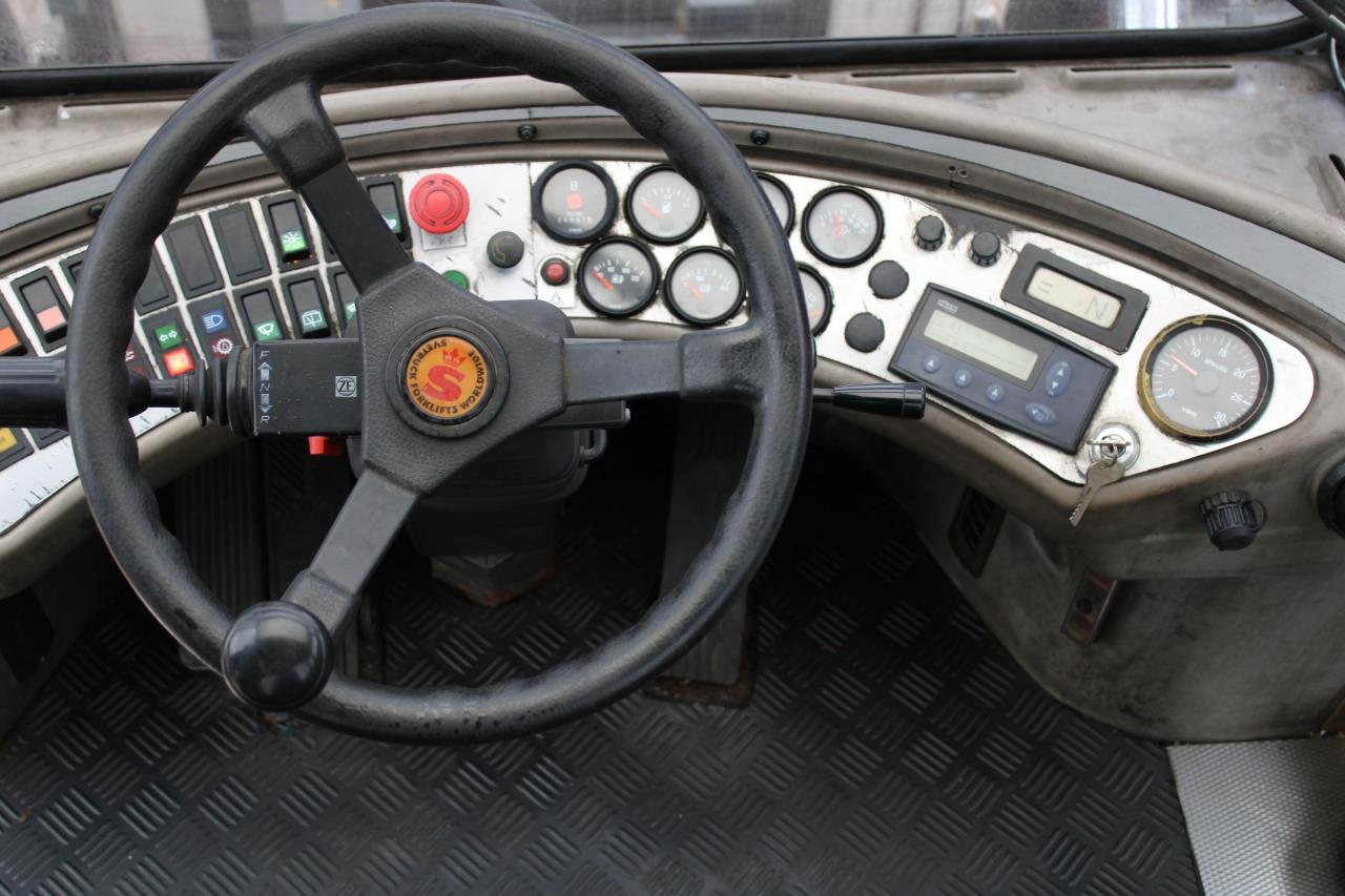 SveTruck 32120-50 - Stivuitor diesel: Foto 4 SveTruck 32120-50 - Stivuitor diesel: Foto 4