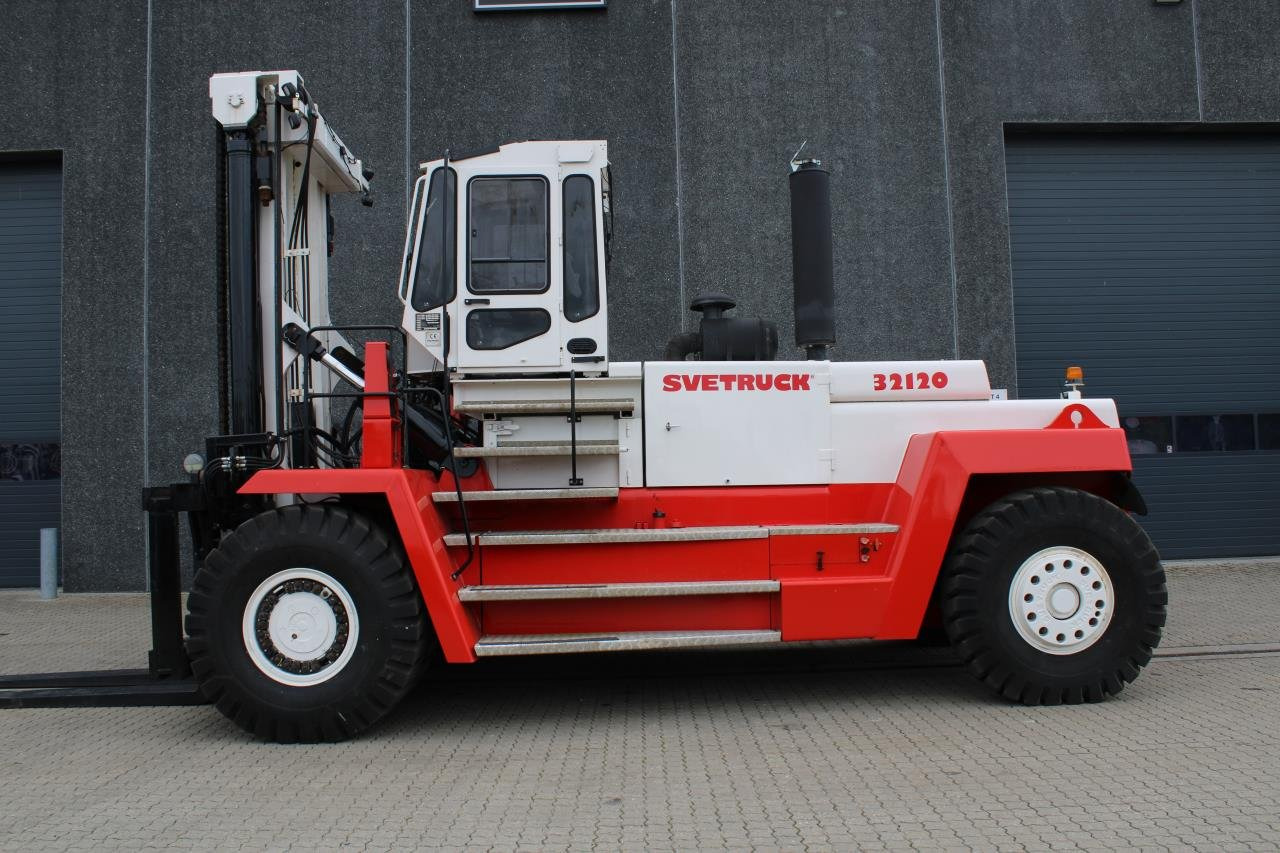 SveTruck 32120-50 - Stivuitor diesel: Foto 1 SveTruck 32120-50 - Stivuitor diesel: Foto 1