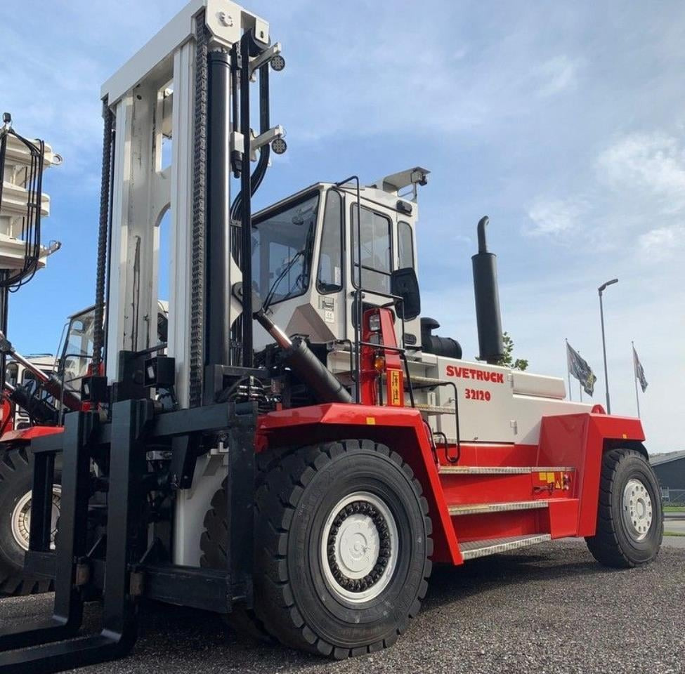 SveTruck 32120-50 - Stivuitor diesel: Foto 2 SveTruck 32120-50 - Stivuitor diesel: Foto 2