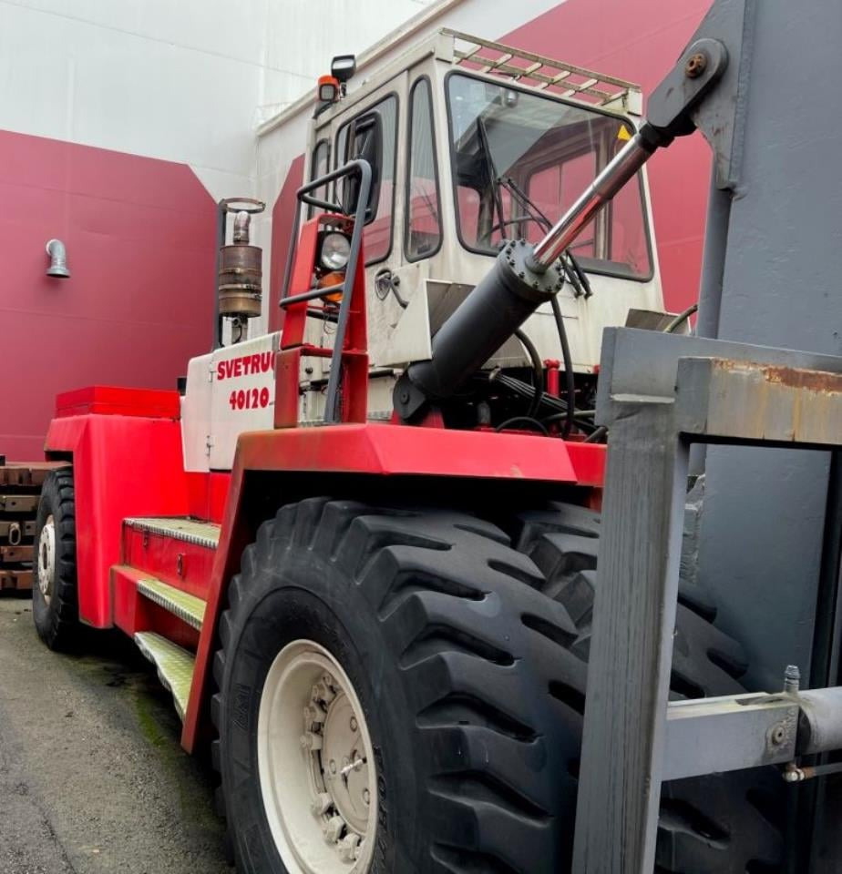 SveTruck 44120-52 - Stivuitor diesel: Foto 2 SveTruck 44120-52 - Stivuitor diesel: Foto 2