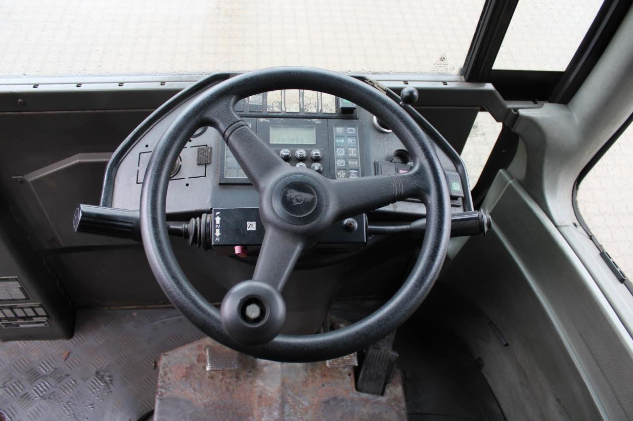Terberg RT222 - Tractor terminal: Foto 4 Terberg RT222 - Tractor terminal: Foto 4