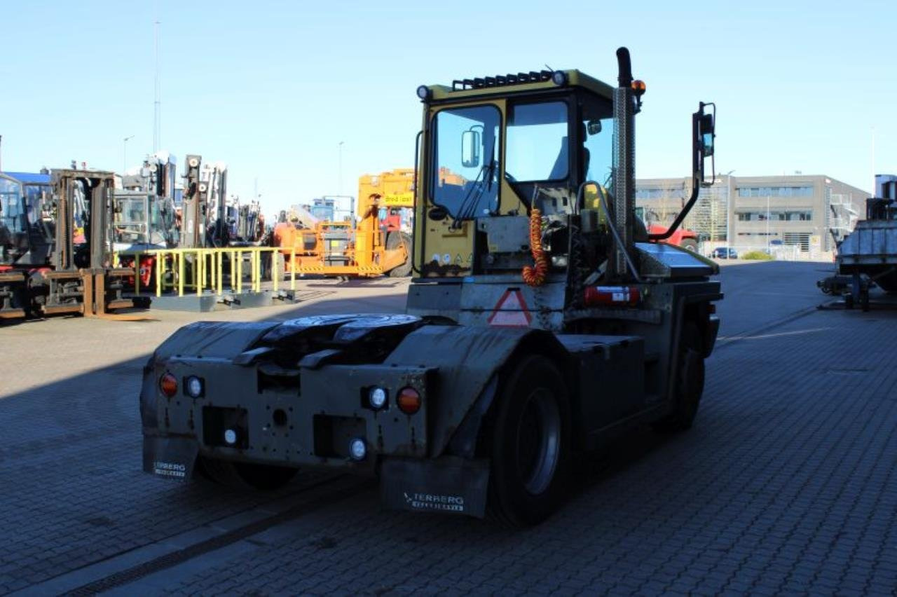 Terberg RT223 - Tractor terminal: Foto 3 Terberg RT223 - Tractor terminal: Foto 3