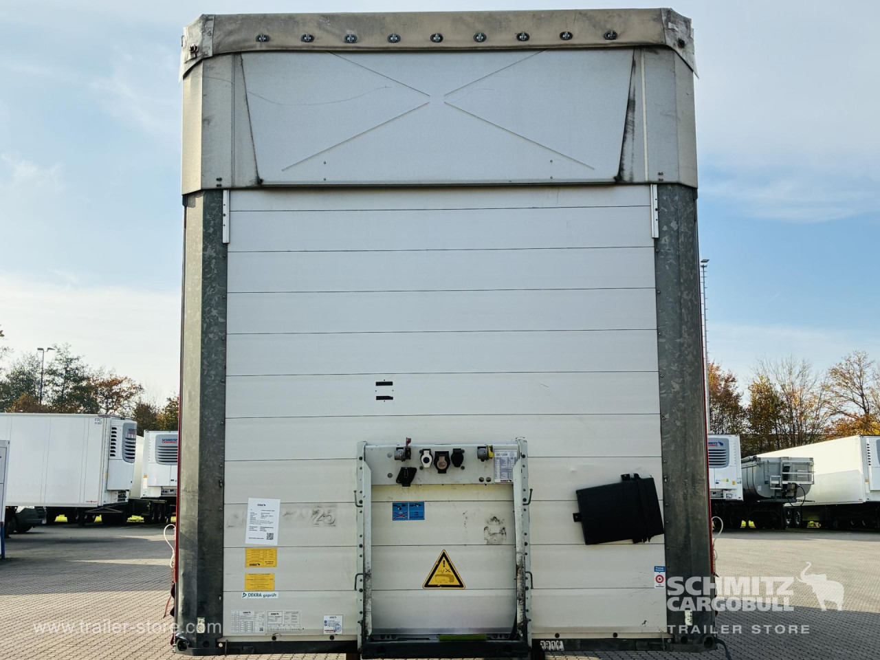 SCHMITZ Auflieger Curtainsider Mega - Semiremorcă prelată: Foto 3 SCHMITZ Auflieger Curtainsider Mega - Semiremorcă prelată: Foto 3