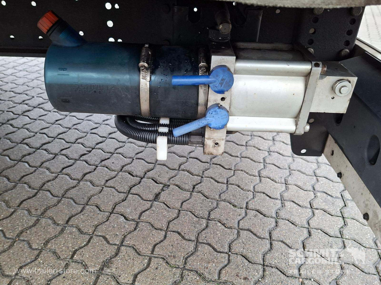 SCHMITZ Auflieger Curtainsider Mega - Semiremorcă prelată: Foto 3 SCHMITZ Auflieger Curtainsider Mega - Semiremorcă prelată: Foto 3