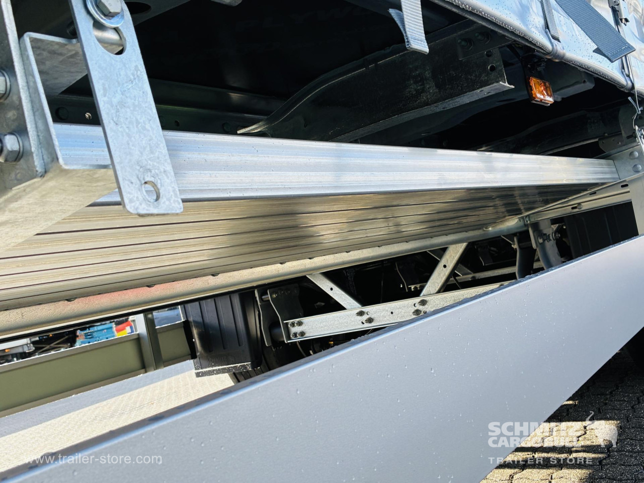 SCHMITZ Auflieger Curtainsider Mega - Semiremorcă prelată: Foto 2 SCHMITZ Auflieger Curtainsider Mega - Semiremorcă prelată: Foto 2