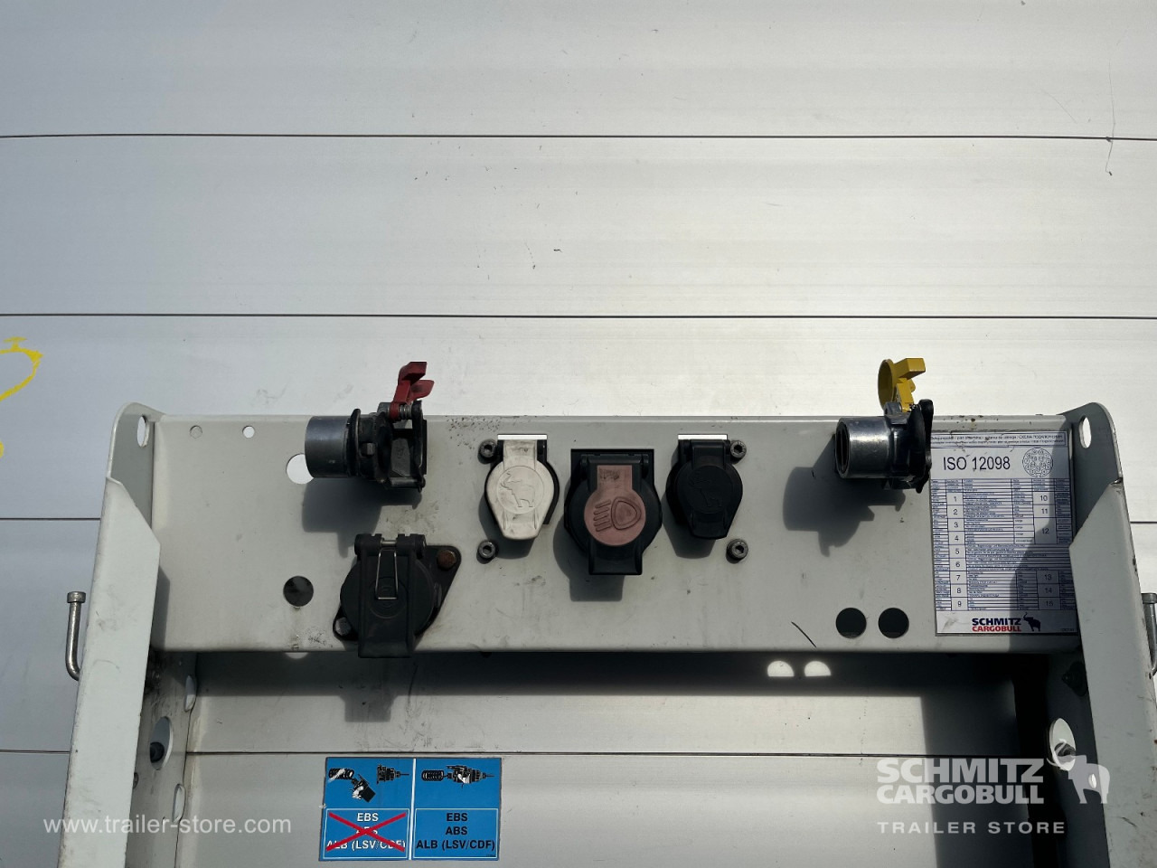 SCHMITZ Auflieger Curtainsider Mega - Semiremorcă prelată: Foto 4 SCHMITZ Auflieger Curtainsider Mega - Semiremorcă prelată: Foto 4