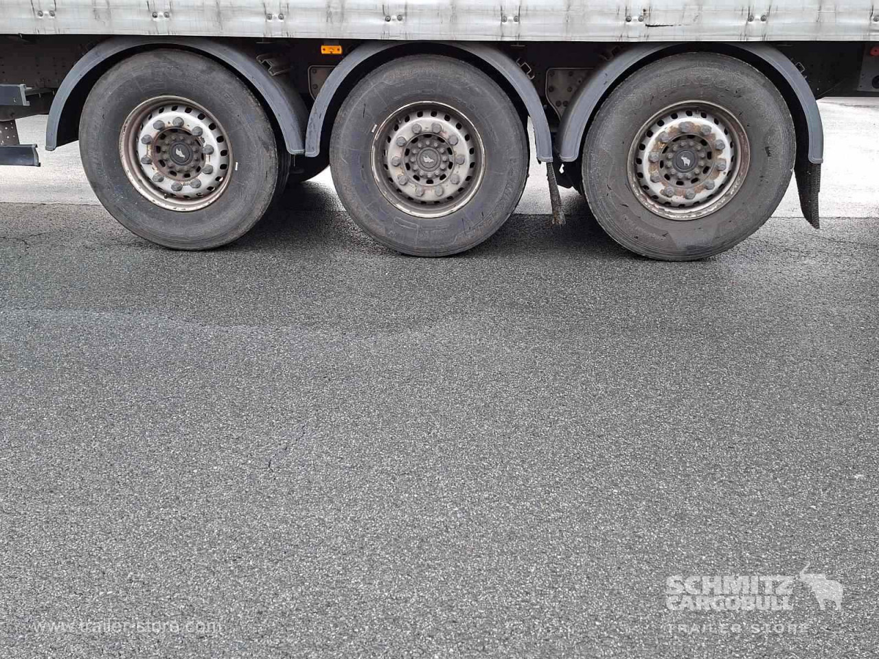 SCHMITZ Auflieger Curtainsider Standard - Semiremorcă prelată: Foto 2 SCHMITZ Auflieger Curtainsider Standard - Semiremorcă prelată: Foto 2