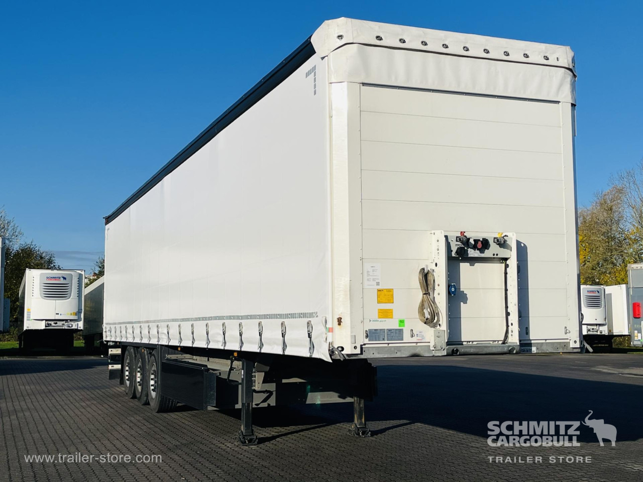 SCHMITZ Auflieger Curtainsider Standard - Semiremorcă prelată: Foto 1 SCHMITZ Auflieger Curtainsider Standard - Semiremorcă prelată: Foto 1
