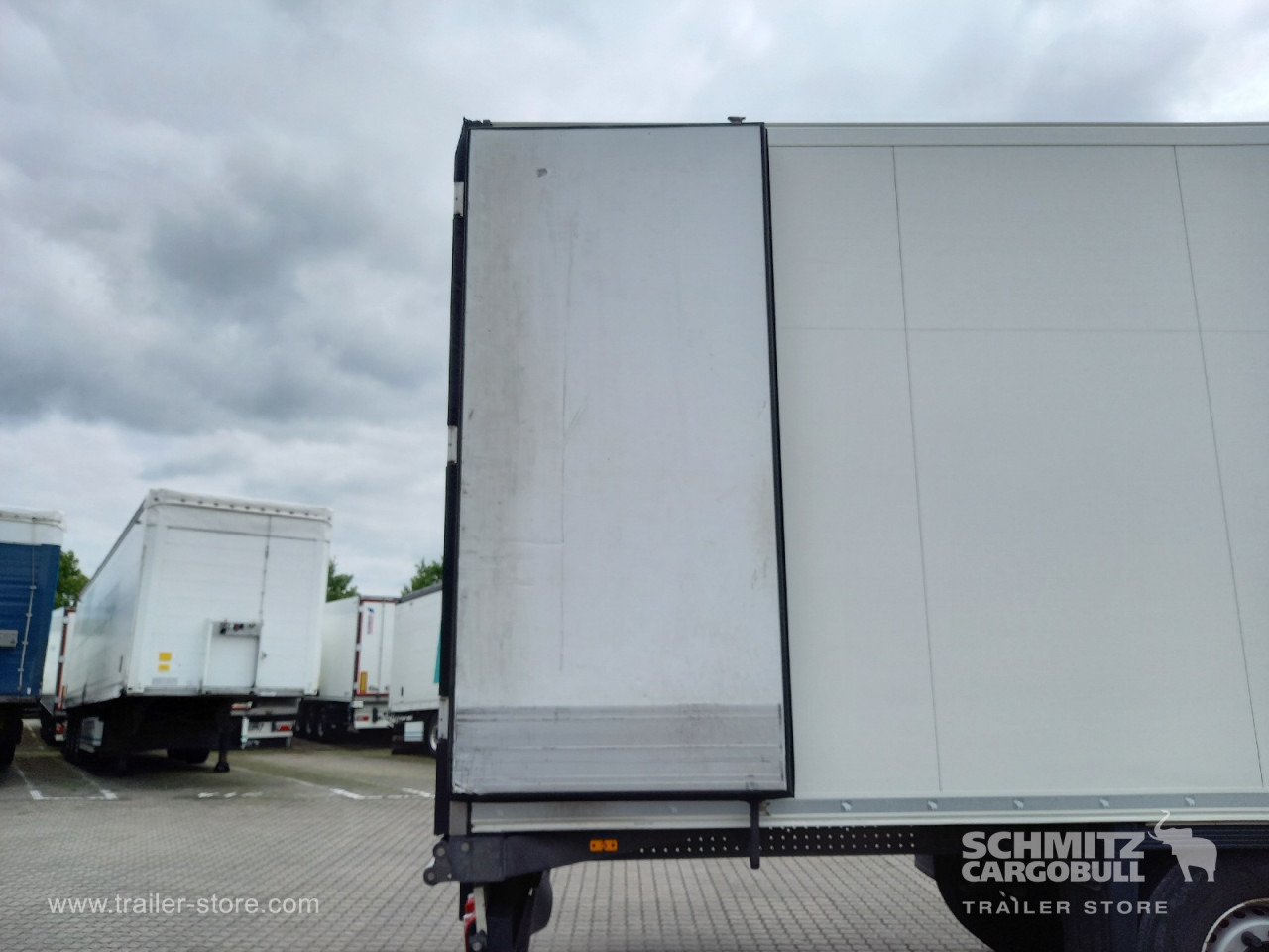 SCHMITZ Auflieger Tiefkühler Multitemp - Semiremorcă izoterma: Foto 3 SCHMITZ Auflieger Tiefkühler Multitemp - Semiremorcă izoterma: Foto 3