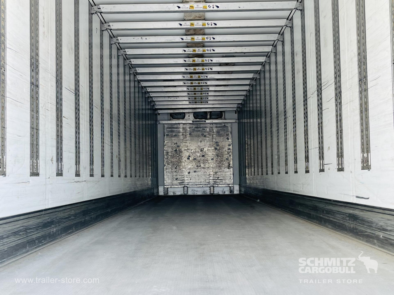 Semiremorcă izoterma SCHMITZ Auflieger Tiefkühler Standard Double deck: Foto 9 Semiremorcă izoterma SCHMITZ Auflieger Tiefkühler Standard Double deck: Foto 9