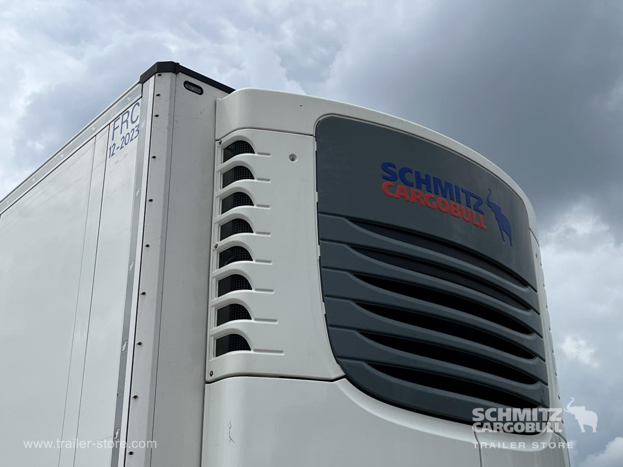 Semiremorcă izoterma SCHMITZ Auflieger Tiefkühler Standard Double deck: Foto 13 Semiremorcă izoterma SCHMITZ Auflieger Tiefkühler Standard Double deck: Foto 13