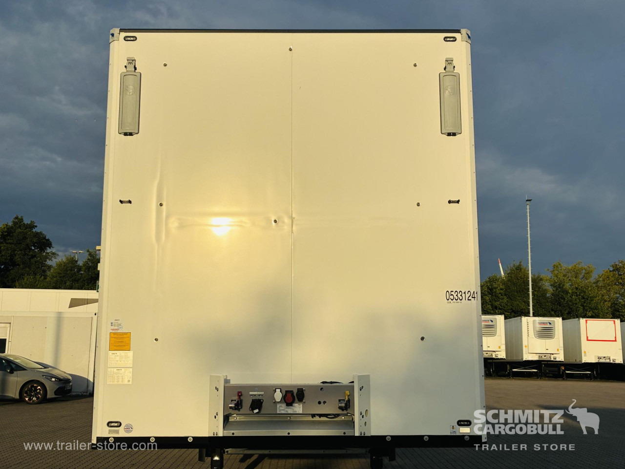 SCHMITZ Auflieger Tiefkühler Standard Double deck - Semiremorcă izoterma: Foto 2 SCHMITZ Auflieger Tiefkühler Standard Double deck - Semiremorcă izoterma: Foto 2