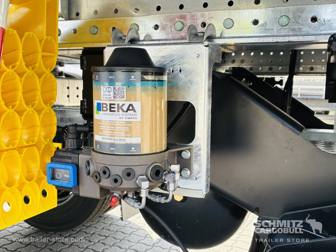 SCHMITZ Auflieger Tiefkühler Standard Taillift - Semiremorcă izoterma: Foto 5 SCHMITZ Auflieger Tiefkühler Standard Taillift - Semiremorcă izoterma: Foto 5