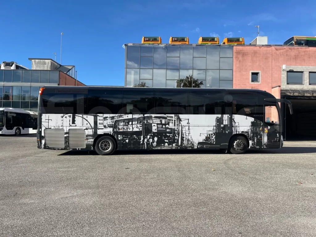 N.1 IVECO MAGELYS – Anno 2016 - Autocar: Foto 5 N.1 IVECO MAGELYS – Anno 2016 - Autocar: Foto 5