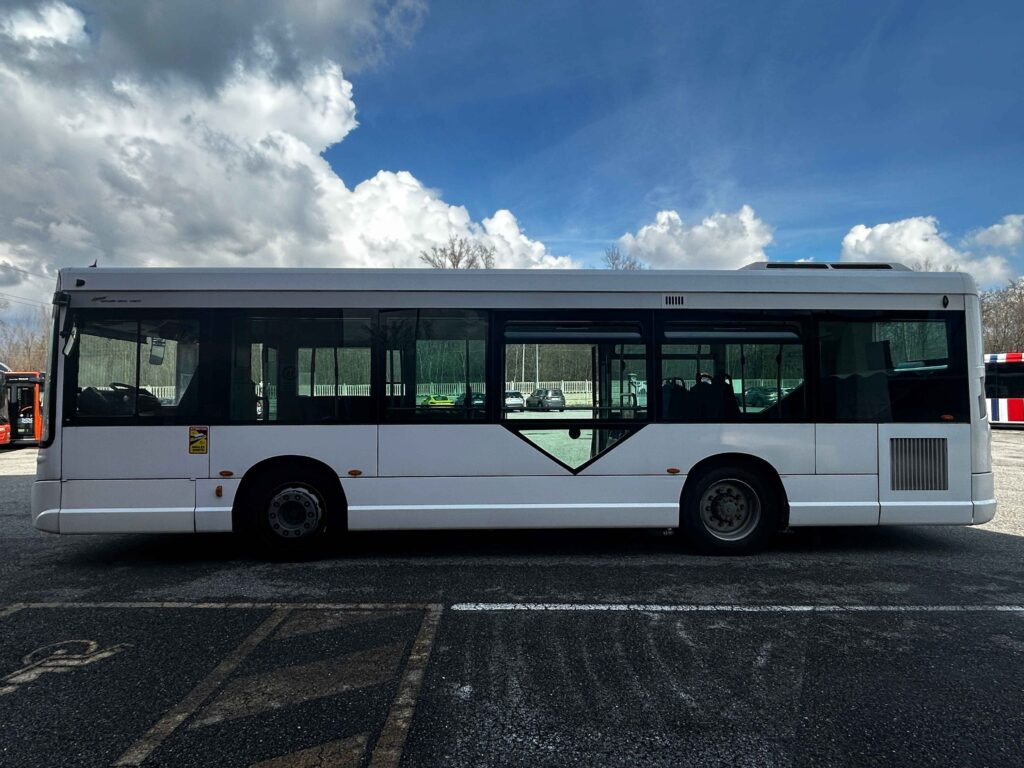 N.4 HEULIEZ GX 127 – Da 2011 a 2014 - Autobuz urban: Foto 3 N.4 HEULIEZ GX 127 – Da 2011 a 2014 - Autobuz urban: Foto 3