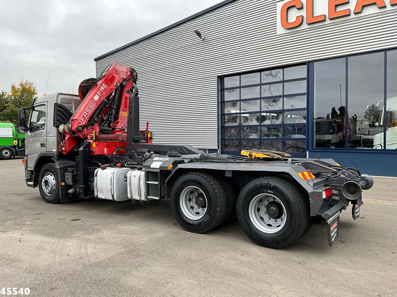Volvo FM 340 6x4 Fassi 19 Tonmeter laadkraan - Cap tractor: Foto 2 Volvo FM 340 6x4 Fassi 19 Tonmeter laadkraan - Cap tractor: Foto 2