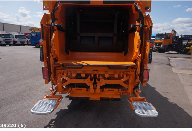 FUSO Canter 9C18 Geesink 7m³ - Autogunoiere: Foto 4 FUSO Canter 9C18 Geesink 7m³ - Autogunoiere: Foto 4