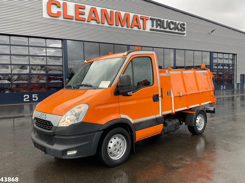 Iveco Daily 35S12 ITM 3,5 m³ veegvuilopbouw - Autogunoiere: Foto 2 Iveco Daily 35S12 ITM 3,5 m³ veegvuilopbouw - Autogunoiere: Foto 2