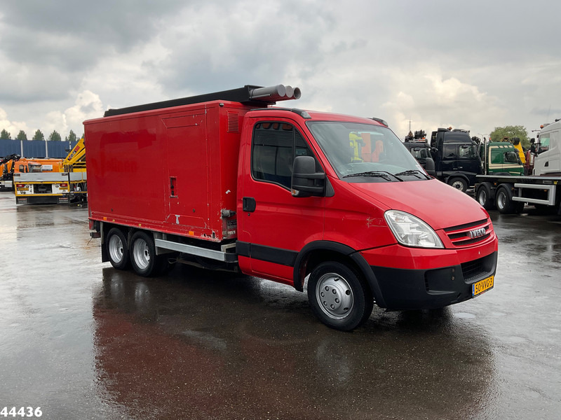 Iveco Daily 40C18 + Veldhuizen oplegger ROM Hogedrukinstallatie - Maşină pentru vidanjări: Foto 3 Iveco Daily 40C18 + Veldhuizen oplegger ROM Hogedrukinstallatie - Maşină pentru vidanjări: Foto 3