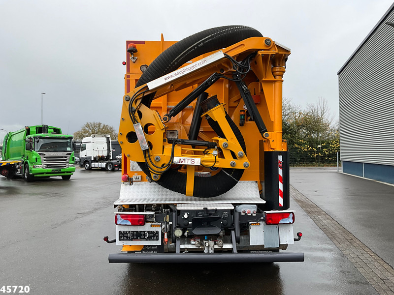 MAN TGS 35.500 8x4 Euro 6 MTS Saugbagger Just 40.559 km! - Maşină pentru vidanjări: Foto 3 MAN TGS 35.500 8x4 Euro 6 MTS Saugbagger Just 40.559 km! - Maşină pentru vidanjări: Foto 3