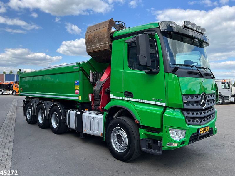 Mercedes-Benz Arocs 3743 8x4 Euro 6 HMF 19 Tonmeter Elektrisch/Hydraulisch aangedreven Z-kraan - Camion basculantă, Camion cu macara: Foto 4 Mercedes-Benz Arocs 3743 8x4 Euro 6 HMF 19 Tonmeter Elektrisch/Hydraulisch aangedreven Z-kraan - Camion basculantă, Camion cu macara: Foto 4