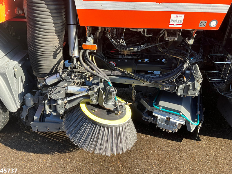 Măturătoare stradală Mercedes-Benz Atego 1324 Euro 6 Bucher Cityfant 6000 Just 82.371 km!: Foto 10 Măturătoare stradală Mercedes-Benz Atego 1324 Euro 6 Bucher Cityfant 6000 Just 82.371 km!: Foto 10