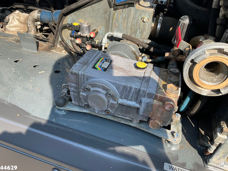 Măturătoare stradală Ravo 540 CD Euro 6 with 3-rd brush: Foto 11 Măturătoare stradală Ravo 540 CD Euro 6 with 3-rd brush: Foto 11