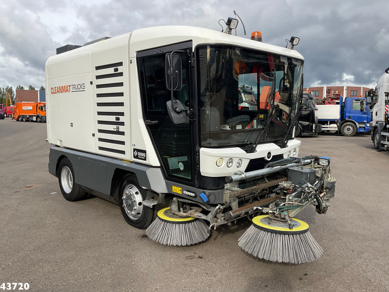 Ravo 540 STH Euro 6 with 3-rd brush - Măturătoare stradală: Foto 4 Ravo 540 STH Euro 6 with 3-rd brush - Măturătoare stradală: Foto 4
