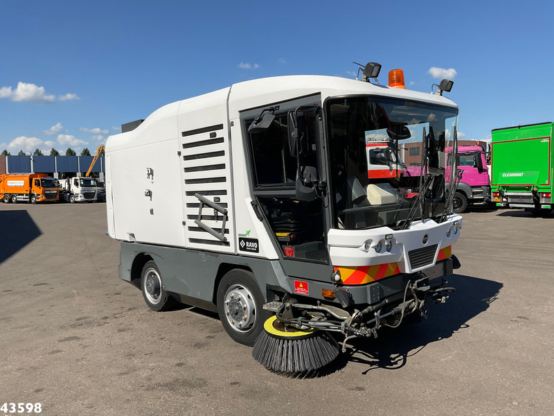 Ravo 540 - Măturătoare stradală: Foto 3 Ravo 540 - Măturătoare stradală: Foto 3