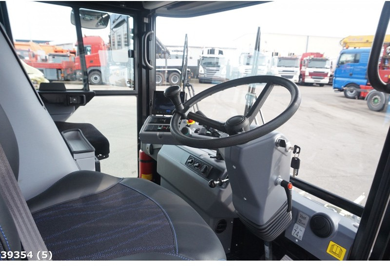 Ravo 560 STH met 3-de borstel - Măturătoare stradală: Foto 5 Ravo 560 STH met 3-de borstel - Măturătoare stradală: Foto 5