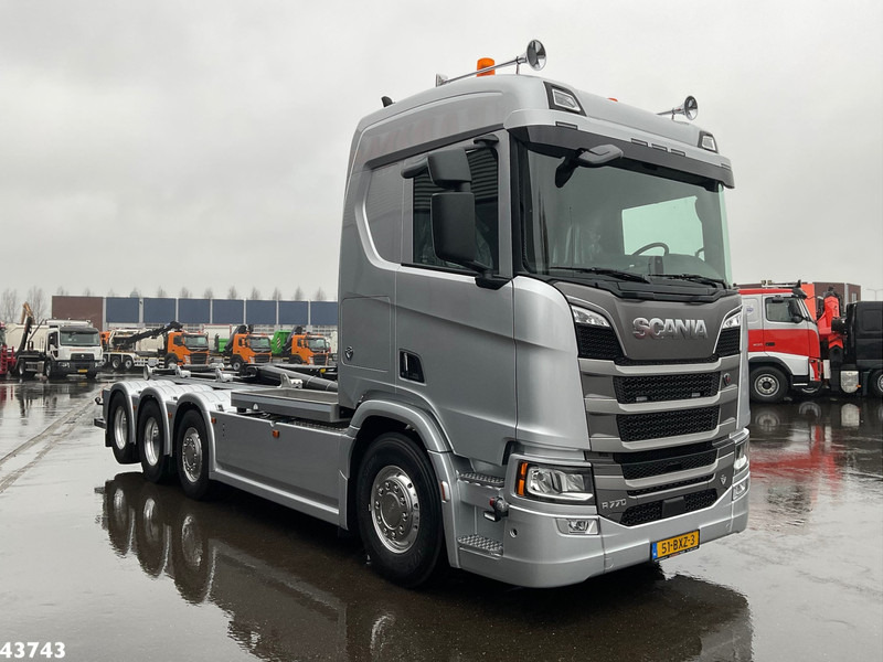 Scania R770 V8 8x2 Euro 6 Retarder Hyvalift 26 Ton NEW AND UNUSED! - Camion cu cârlig: Foto 3 Scania R770 V8 8x2 Euro 6 Retarder Hyvalift 26 Ton NEW AND UNUSED! - Camion cu cârlig: Foto 3