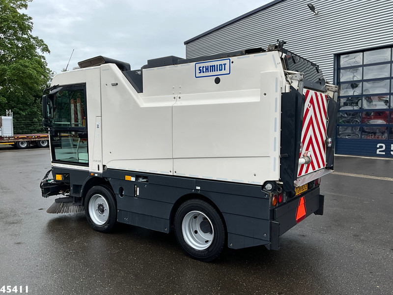 Schmidt Cleango 500 Compact Euro 6 with 3-rd brush - Măturătoare stradală: Foto 5 Schmidt Cleango 500 Compact Euro 6 with 3-rd brush - Măturătoare stradală: Foto 5