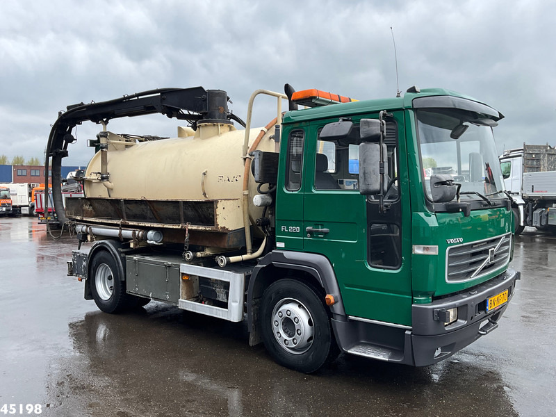 Volvo FL 220 Ravo 7,5m³ kolkenzuiger Just 165.156 km! - Maşină pentru vidanjări: Foto 4 Volvo FL 220 Ravo 7,5m³ kolkenzuiger Just 165.156 km! - Maşină pentru vidanjări: Foto 4
