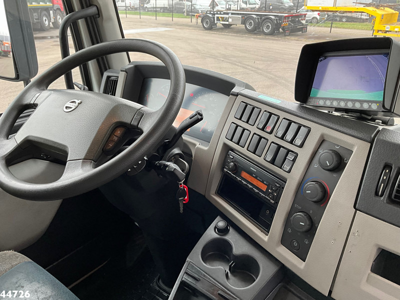 Camion furgon Volvo FL 250 Euro 6 met Dhollandia laadklep: Foto 12