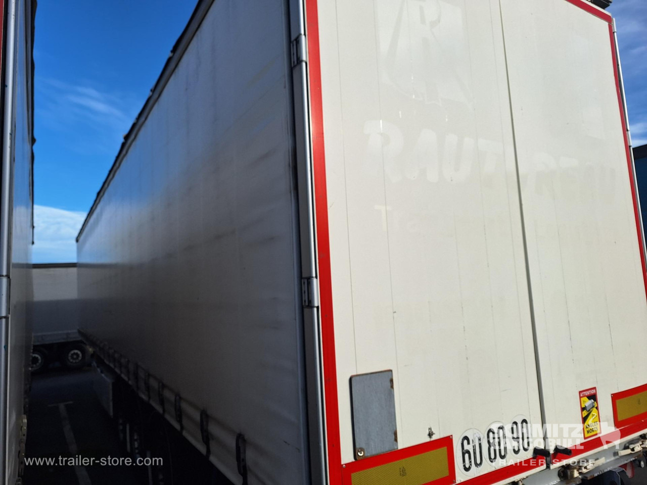 FRUEHAUF Curtainsider Standard Taillift - Semiremorcă prelată: Foto 3 FRUEHAUF Curtainsider Standard Taillift - Semiremorcă prelată: Foto 3