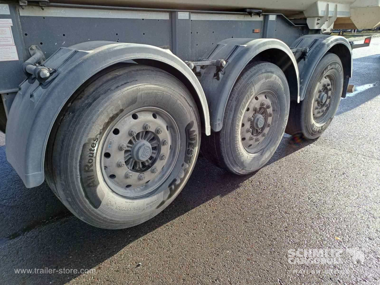 LANGENDORF Auflieger Kipper Stahlrundmulde 24m³ - Semiremorcă basculantă: Foto 2 LANGENDORF Auflieger Kipper Stahlrundmulde 24m³ - Semiremorcă basculantă: Foto 2