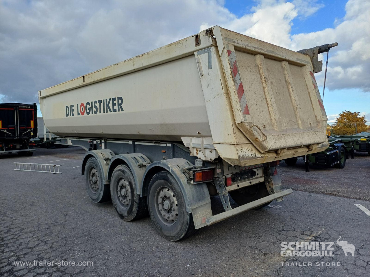 LANGENDORF Auflieger Kipper Stahlrundmulde 24m³ - Semiremorcă basculantă: Foto 4 LANGENDORF Auflieger Kipper Stahlrundmulde 24m³ - Semiremorcă basculantă: Foto 4