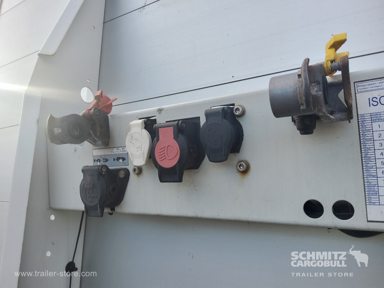 SCHMITZ Auflieger Curtainsider Mega - Semiremorcă prelată: Foto 4 SCHMITZ Auflieger Curtainsider Mega - Semiremorcă prelată: Foto 4